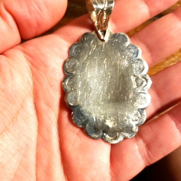 Vintage Sterling Silver Coral Pendant - Picture 6 of 9